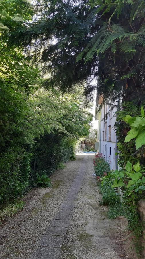 1 Chambre Double "Le Devenir" Saint-Julien-les-Villas Esterno foto